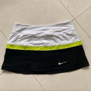 Women’s black, green and white tennis skirt